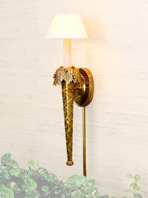 Crisscross Tapered       Column Sconce